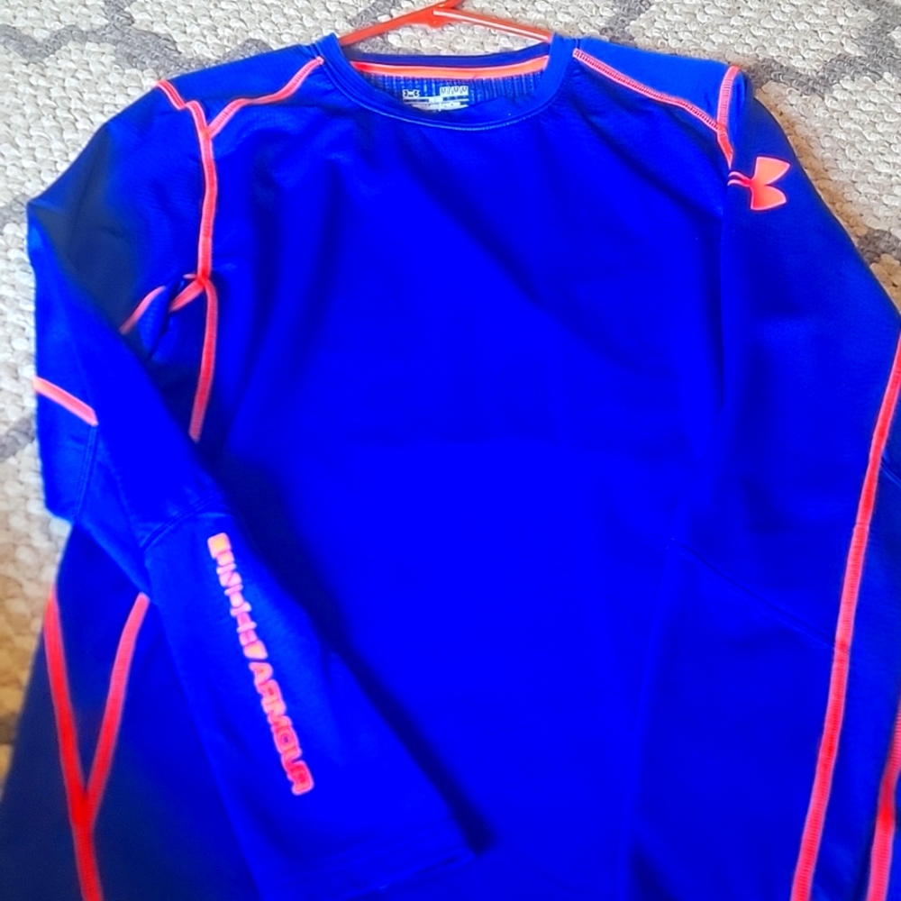 Mens under armor size M cold coldgear fitted